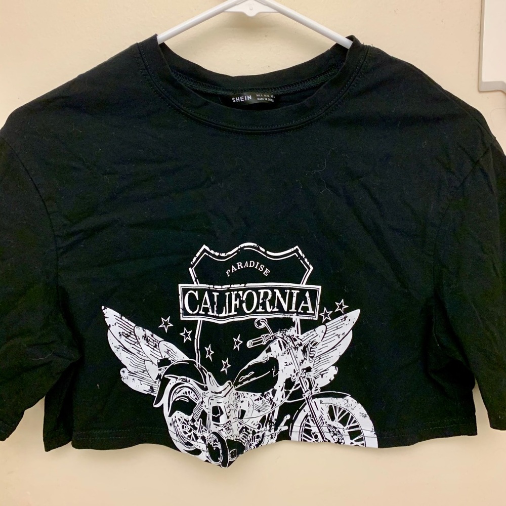 NWOT black California biker crop top 🏁